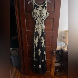 Jasz Cuture Prom Dress